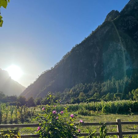 Guesthouse Gezim Selimaj Valbone Buitenkant foto