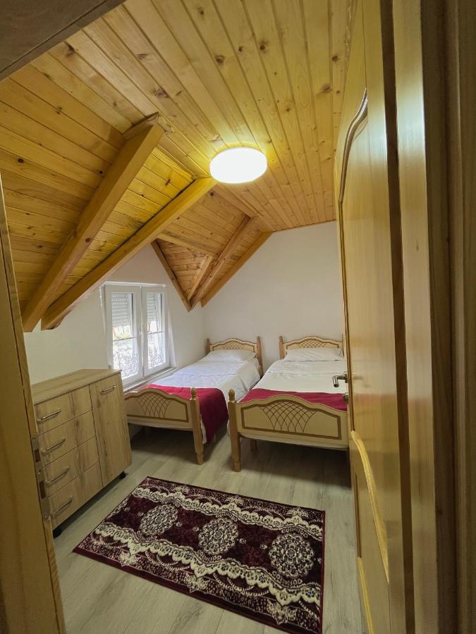 Guesthouse Gezim Selimaj Valbone Buitenkant foto